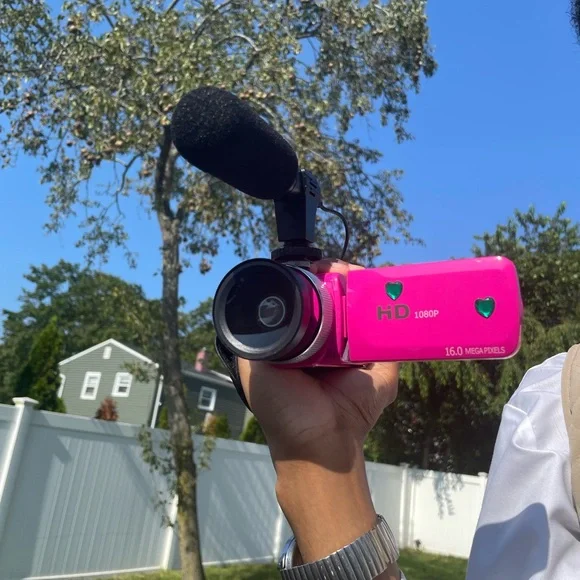 Rare Pink HD 16 MP camcorder with Microphone, 32 GB sd card and Fish eye Lens
